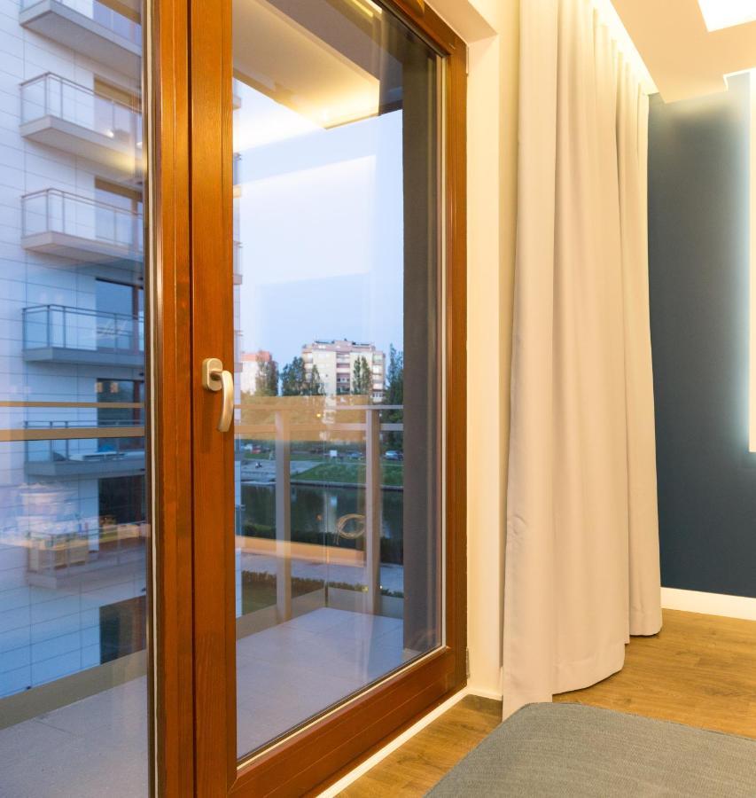 グダニスクApartlogy Aura2 78 - Experience Intelligent Living While Travellingアパートメント エクステリア 写真
