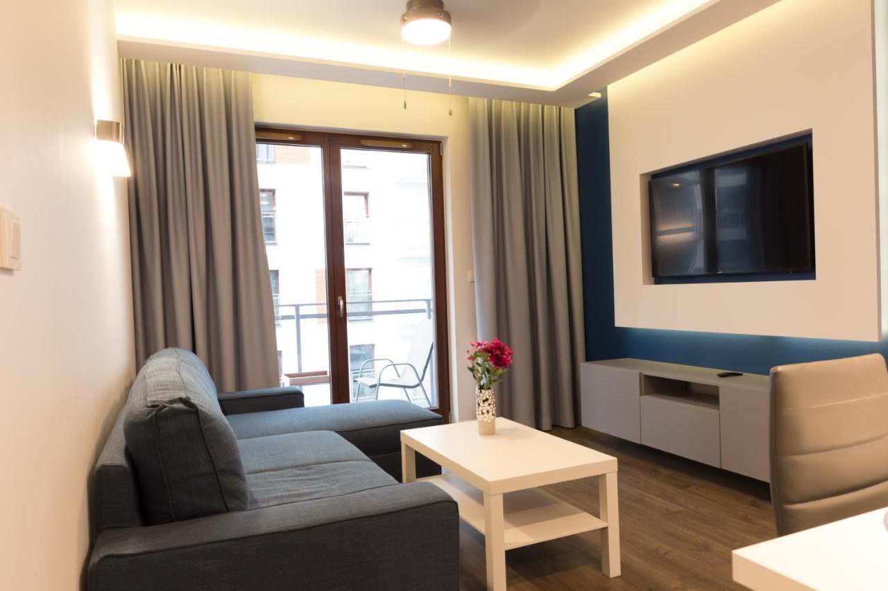 グダニスクApartlogy Aura2 78 - Experience Intelligent Living While Travellingアパートメント エクステリア 写真