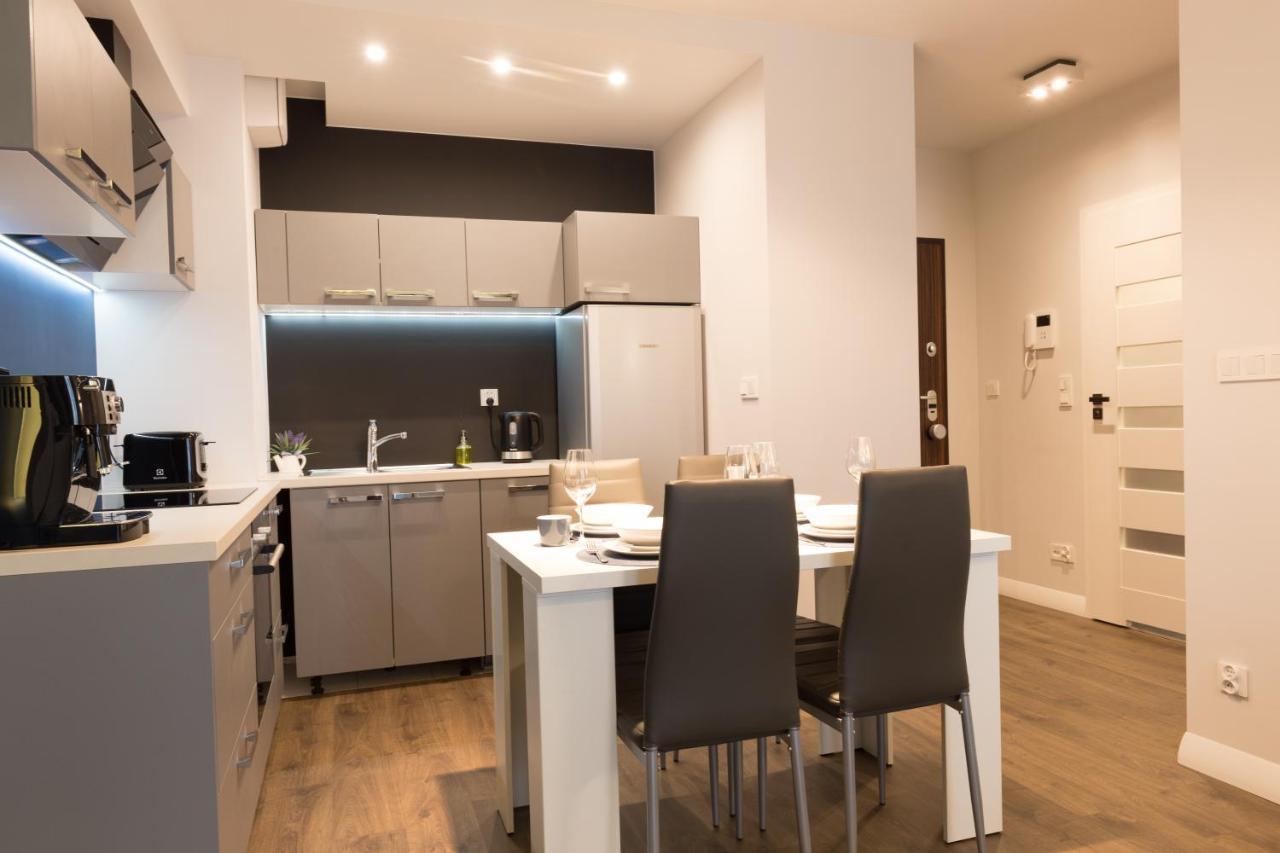 グダニスクApartlogy Aura2 78 - Experience Intelligent Living While Travellingアパートメント エクステリア 写真