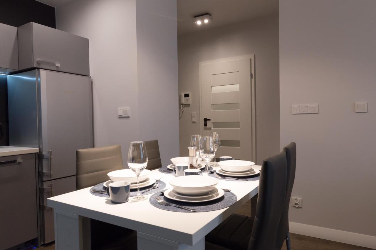 グダニスクApartlogy Aura2 78 - Experience Intelligent Living While Travellingアパートメント エクステリア 写真