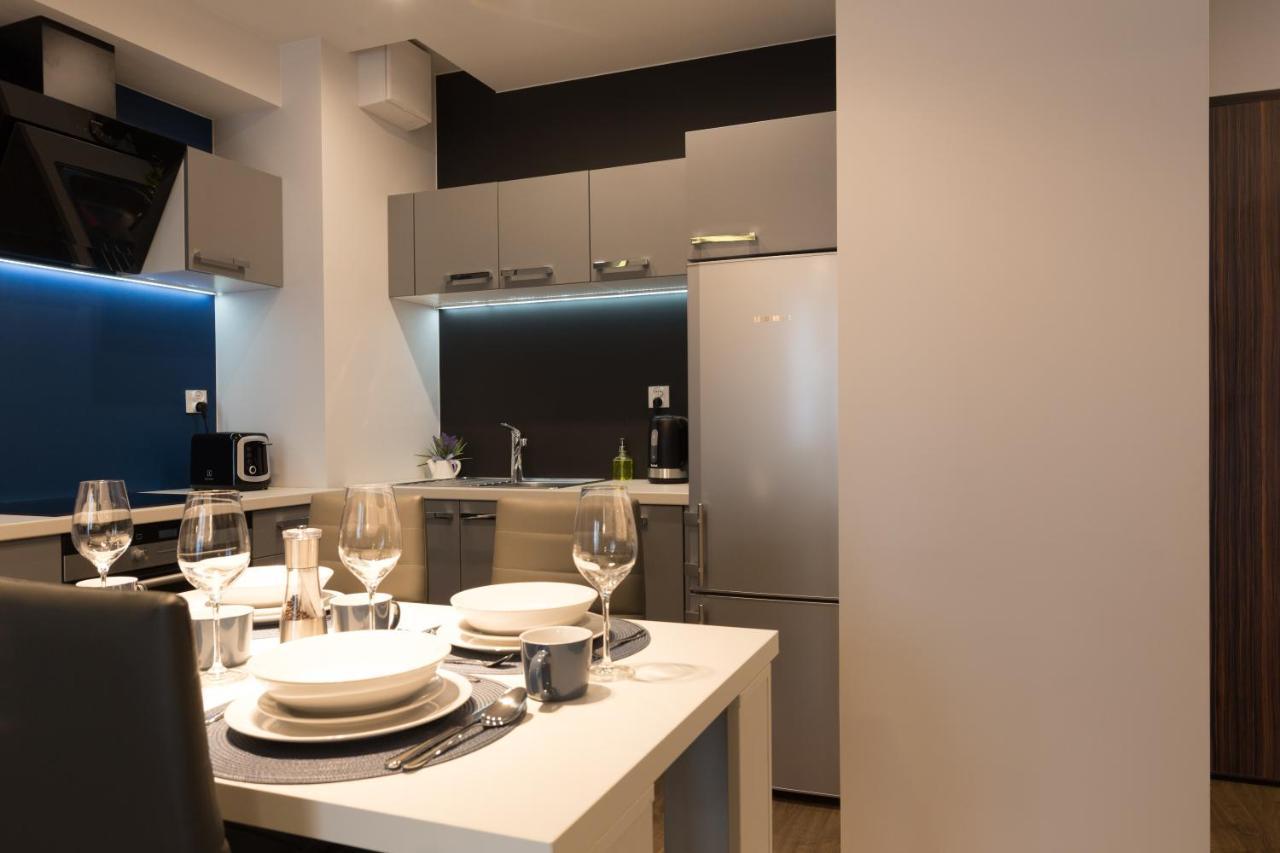 グダニスクApartlogy Aura2 78 - Experience Intelligent Living While Travellingアパートメント エクステリア 写真